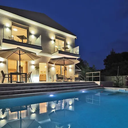 Thalia Villa *